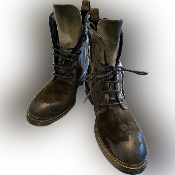 Bronze/Brown/Black Italian Leather Combat Boots - Ladies size 40 / US 9.5 - Picture 3 of 11